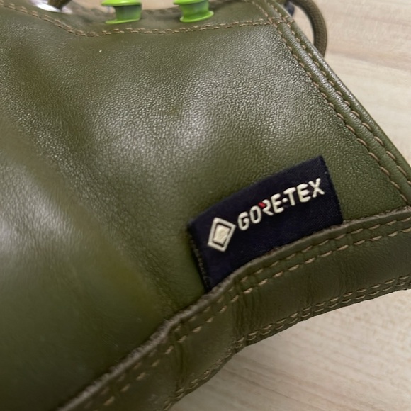 Converse leather lug sole high top sneaker - Picture 7 of 7